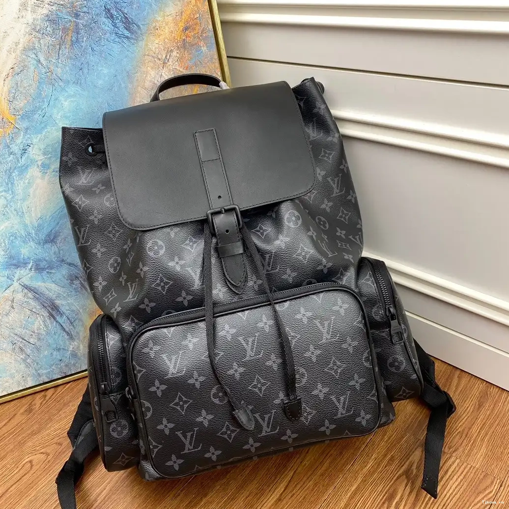 LOUIS VUITTON BACKPACK 0525